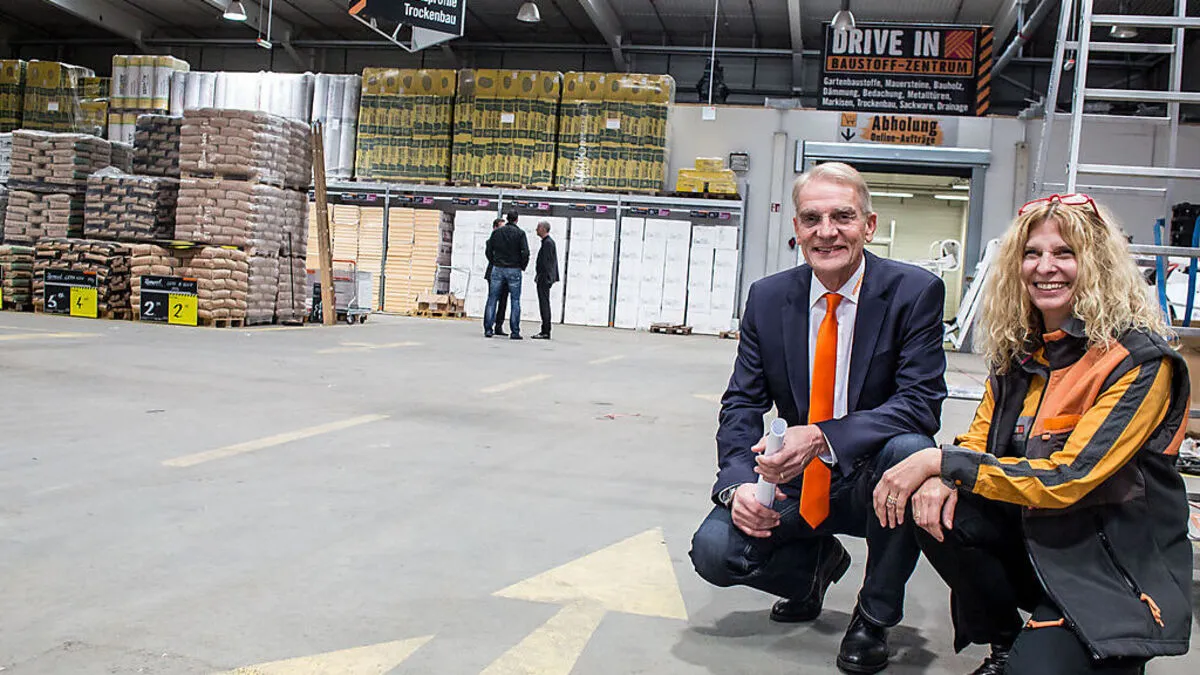 Hornbach-Vorstand Wolfger Ketzler mit Österreich-Einkaufschefin Klima im „Drive In“