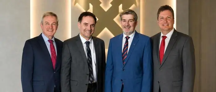 Die vier Bankvorstände Edwin Reiter, Stefan Hassler, Günther Kratzwald und Johannes Dörfler