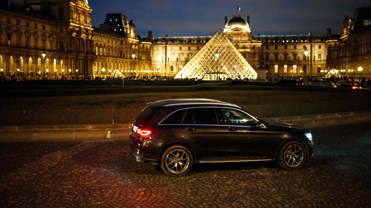 In Paris eskalierte ein Streit zwischen einem SUV-Fahrer und einem Radfahrer