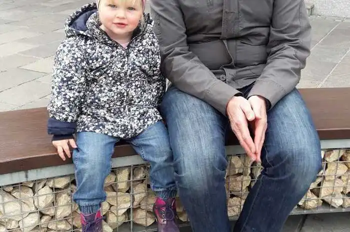 Ich bin glücklich in einem Land wie Österreich leben zu dürfen und sehr froh, dass meine Kinder in solch einer sicheren Bundesrepublik aufwachsen können. Den Nationalfeiertag werden wir als Familie nutzen, um einen Ausflug zum Naturpark Geschriebenstein zu machen, wo wir wandern und die Natur genießen können.