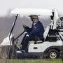 Donald Trump lenkt sich mit Golfen von seiner Niederlage ab