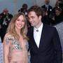 Suki Waterhouse und Robert Pattinson haben Gerüchte um die Geburt ihres ersten Babys nun bestätigt