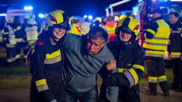 56 Übungsdarsteller waren für eine realitätsnahe Darstellung des Szenarios im Einsatz