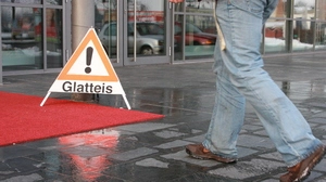 Der gefrierende Regen sorgt für Glatteis