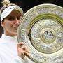Marketa Vondrousova besiegt Ons Jabeur und holt sich den Titel in Wimbledon