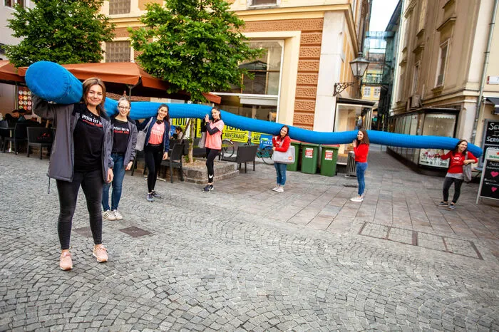 Der Strick als Symbol: Graz zieht an einem Strang.