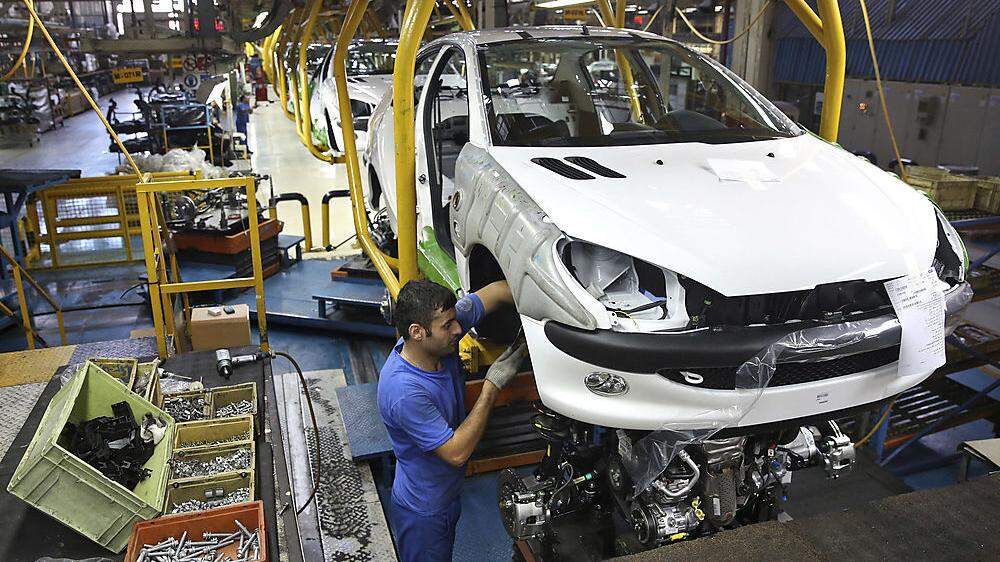 Autobauer wie Peugeot wären von den Sanktionen betroffen  