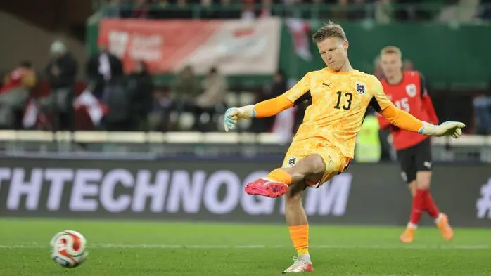 Patrick Pentz: 4 | Spielte 90 Minuten durch, musste sich erst in der Schlussphase auszeichnen. Insgesamt ein guter Auftritt des Schlussmanns, der um das Einserleiberl kämpft.