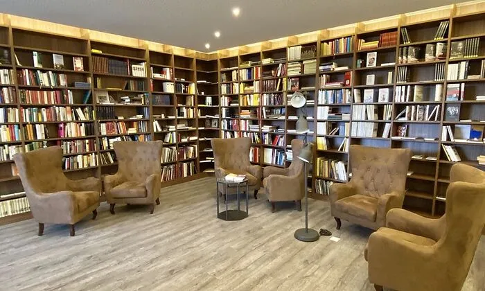 Die Bibliothek