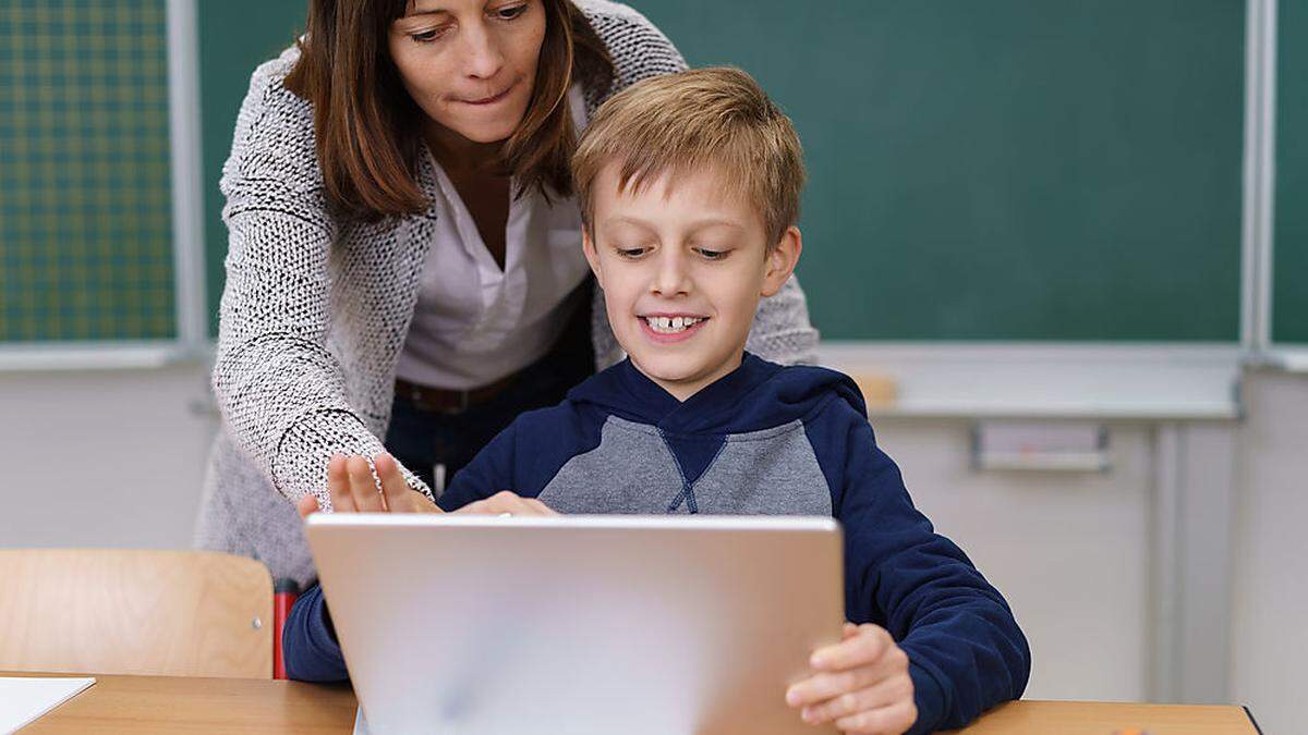 Digitale Bildung beginnt in der Volksschule