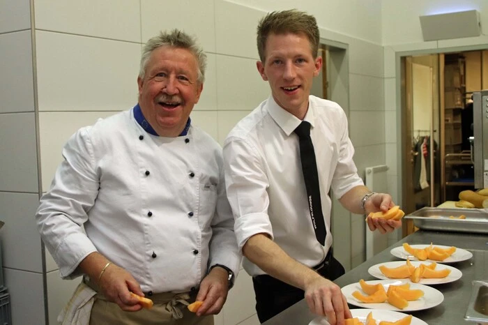 Thomas Brandner (rechts) und Reinhard Salzmann sorgten für Leckerbissen vom Feinsten.
