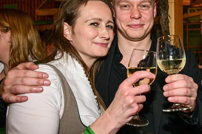 Die Gäste genossen den Abend sichtlich und tanzten bis lange nach Mitternacht.