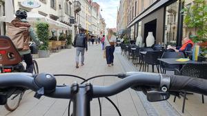 Radfahren in der Schmiedgasse ist aktuell erlaubt - aber nur in Schrittgeschwindigkeit