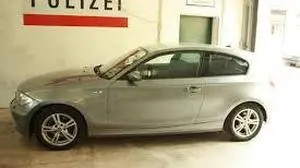 Eher unscheinbar für ein Raser-Auto, der BMW 116i