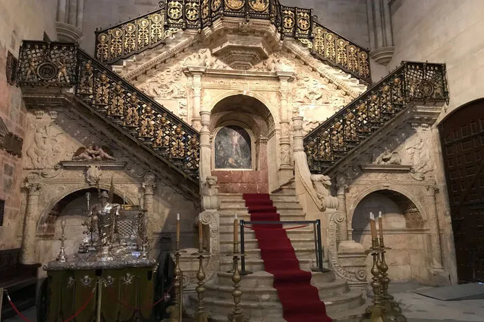 Beeindruckend ist auch die Kathedrale von Burgos.
