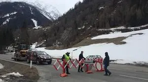 Straßensperre vor Heiligenblut