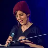 Sarah Kuttner sprach in ihrem Podcast darüber, dass sie an Brustkrebs erkrankt ist 