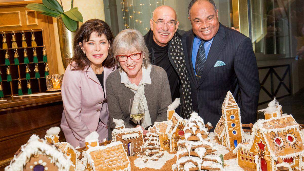 Lebkuchen zur Zierde, Frankfurter als „Menü“: Kruse, Weis, Retzer, Todzo (von links)