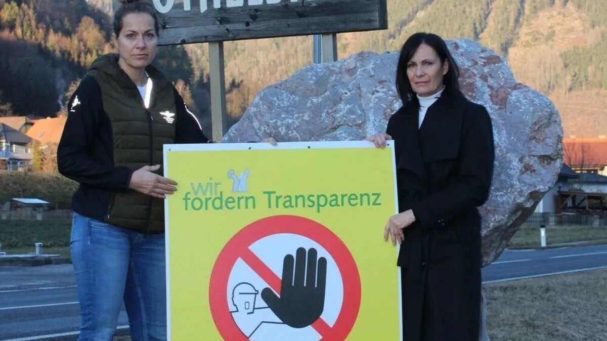 Anette Glössl und Gemeinderätin Barbara Feldgrill von "Wir Frohnleitner" fordern Transparenz um eine mögliche Deponie in Röthelstein.