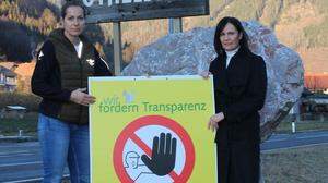 Anette Glössl und Gemeinderätin Barbara Feldgrill von &quot;Wir Frohnleitner&quot; fordern Transparenz um eine mögliche Deponie in Röthelstein.
