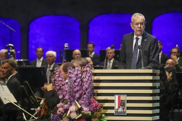 Eröffnet hat die Festspiele traditionell der Bundespräsident Alexander Van der Bellen, die Rede hielt der Historiker Philipp Bloom.