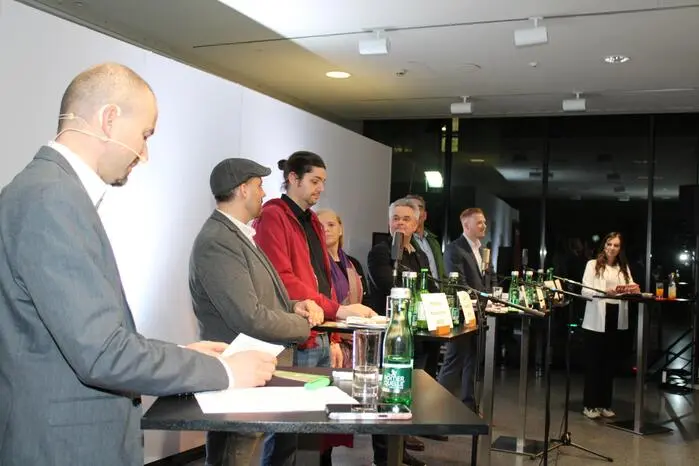 Die Weizer Kandidatin und die Kandidaten stellten sich den Fragen von Kleine Zeitung-Redakteuren Nicole Stranzl und Thomas Wieser.