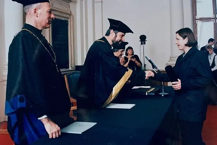 Judith Schwentner im Jahr 1995. Ihre Diplomarbeit in Russisch trägt den Titel "Puschkins Schwester. Zu Leben und Werk Avdot'ja Jakovlevna Panaevas".