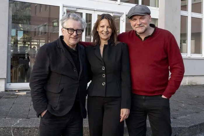 Schulleiterin Petra Nömayer freute sich über ihre Gäste Johannes Silberschneider und Thomas Stipsits