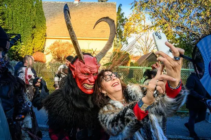 Im Anschluss startete der große Perchtenlauf.