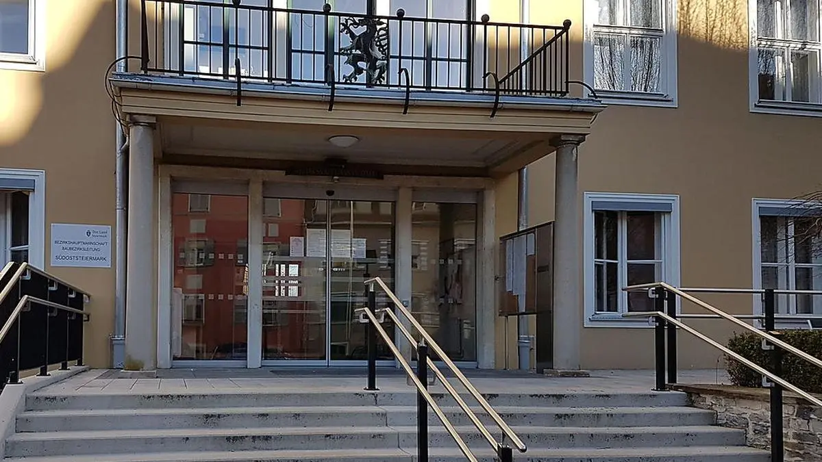 Bei der Bezirkshauptmannschaft Südoststeiermark gab es viele Anrufe, um Informationen zu erhalten  