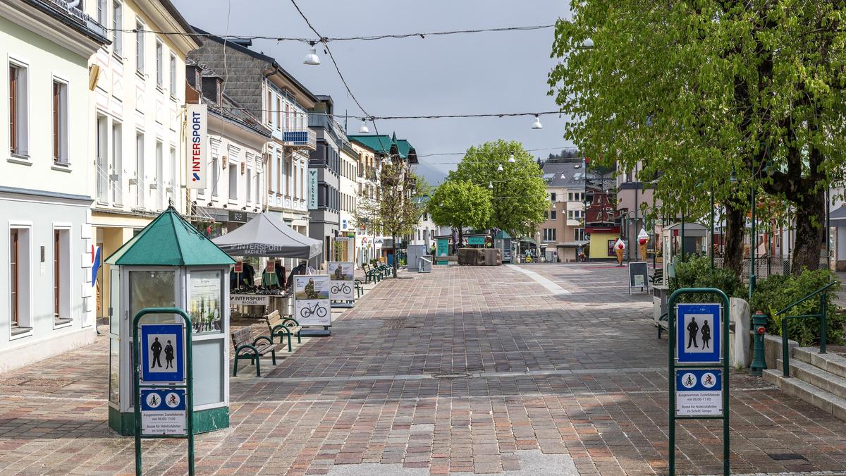 Quasi „High Noon“ am Schladminger Hauptplatz, auch wenn es ein Dezembernachmittag war (Sujetbild) | Quasi „High Noon“ am Schladminger Hauptplatz, auch wenn es ein Dezembernachmittag war (Sujetbild)