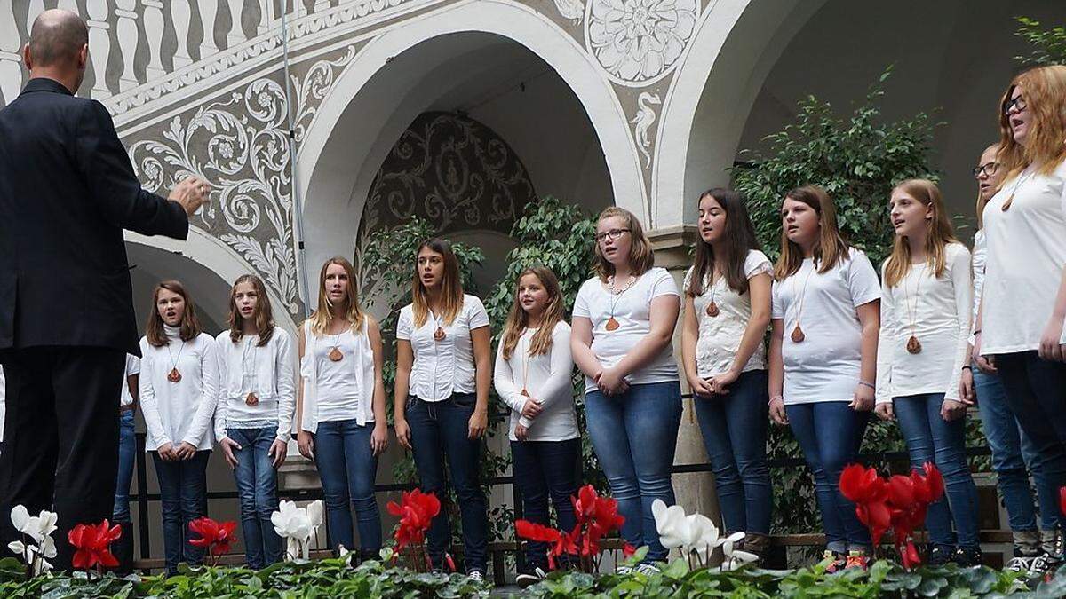 Der Chor der Neuen Mittelschule Feldkirchen wird das Festival eröffnen