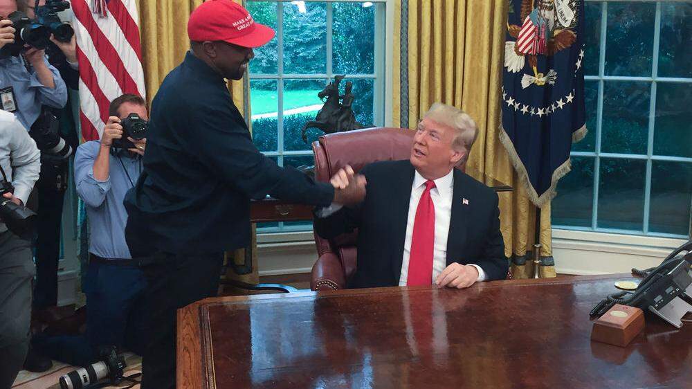 Bei einem Besuch bei Trump im Oktober trug der Rapper eine Kappe mit der Aufschrift &quot;Make America Great Again&quot;.