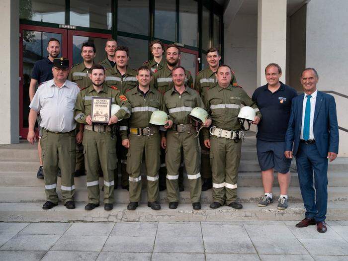 Den Bezirkstitel in der Kategorie Silber A geht an die 9. Gruppe der FF Tröpolach