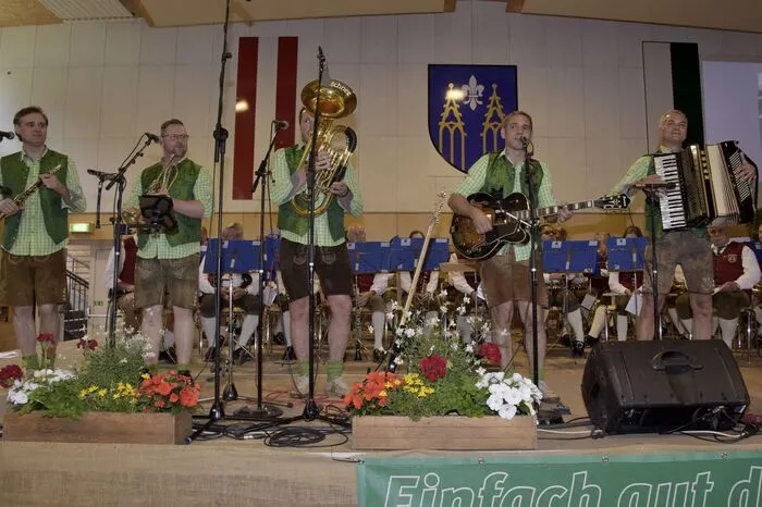 Höhepunkt der Veranstaltung war die Ehrung verdienter Spieler und Funktionäre durch den Steirischen Fussballverband und der Sportunion Steiermark