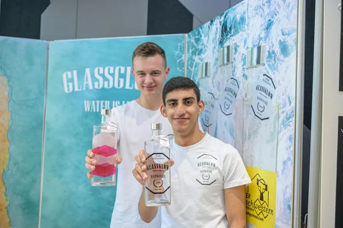 PORG Schulschwestern mit Firma "GlassGlow"