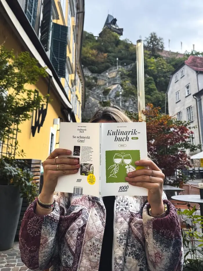 Melanie Köppel ist für „1000things“ als freie Autorin tätig und kennt die besten Schmankerl zwischen Lendplatz und Schloßberg.