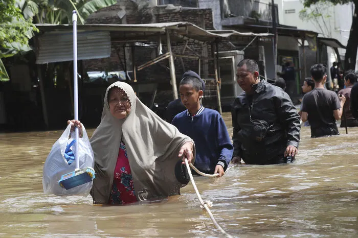 In der Regenzeit sind Überschwemmungen und Erdrutsche in Indonesien leider sehr verbreitet.