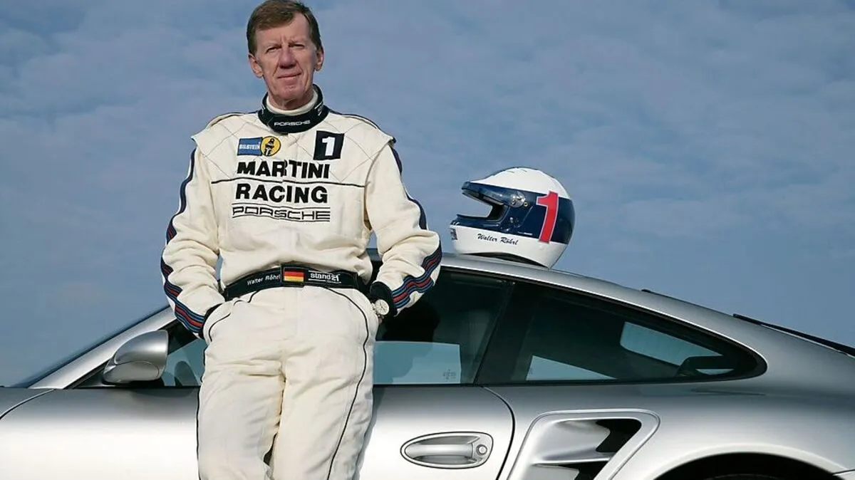 70 Jahre und fit wie ein Turnschuh: Walter Röhrl. Porsche schenkt ihm zum Geburtstag eine Kurve in Weissach