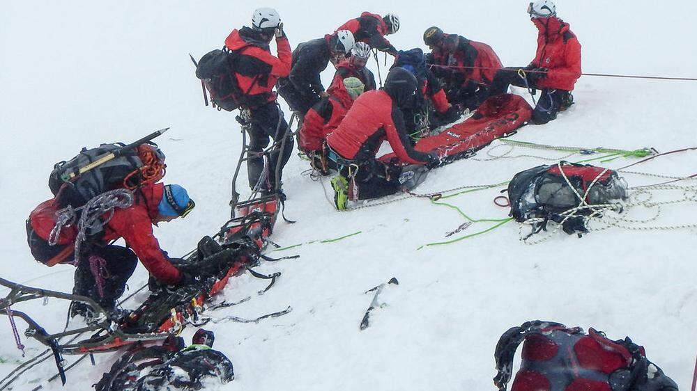 Bergungen am Gletscher: Für Übungen gibt es Flugverbot, niemand will das Gesetz ändern 