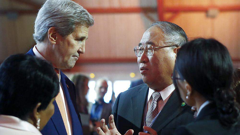 Klimaschutzbeauftragte der USA, John Kerry mit seinem chinesischen Amtskollegen 