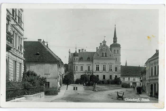 Das Gleisdorfer Rathaus ist gut erkennbar. Aber aus welcher Zeit stammt diese Ansicht?       Antwort: 1920er Jahre 