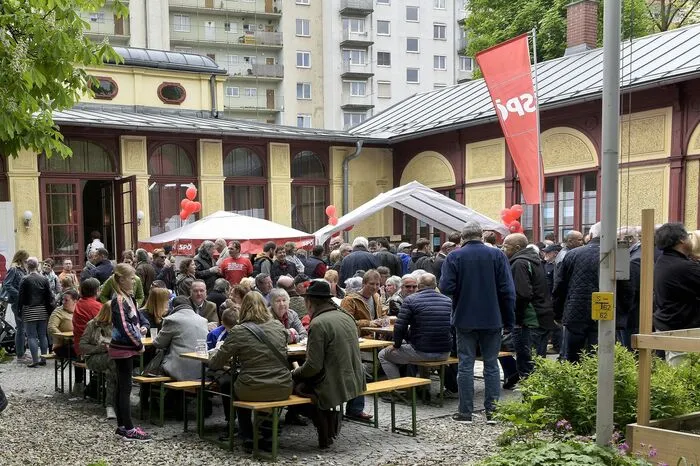 Es war ein gemütliches Beisammensein politisch Gleichgesinnter unter dem Motto "Arbeit schafft Würde"