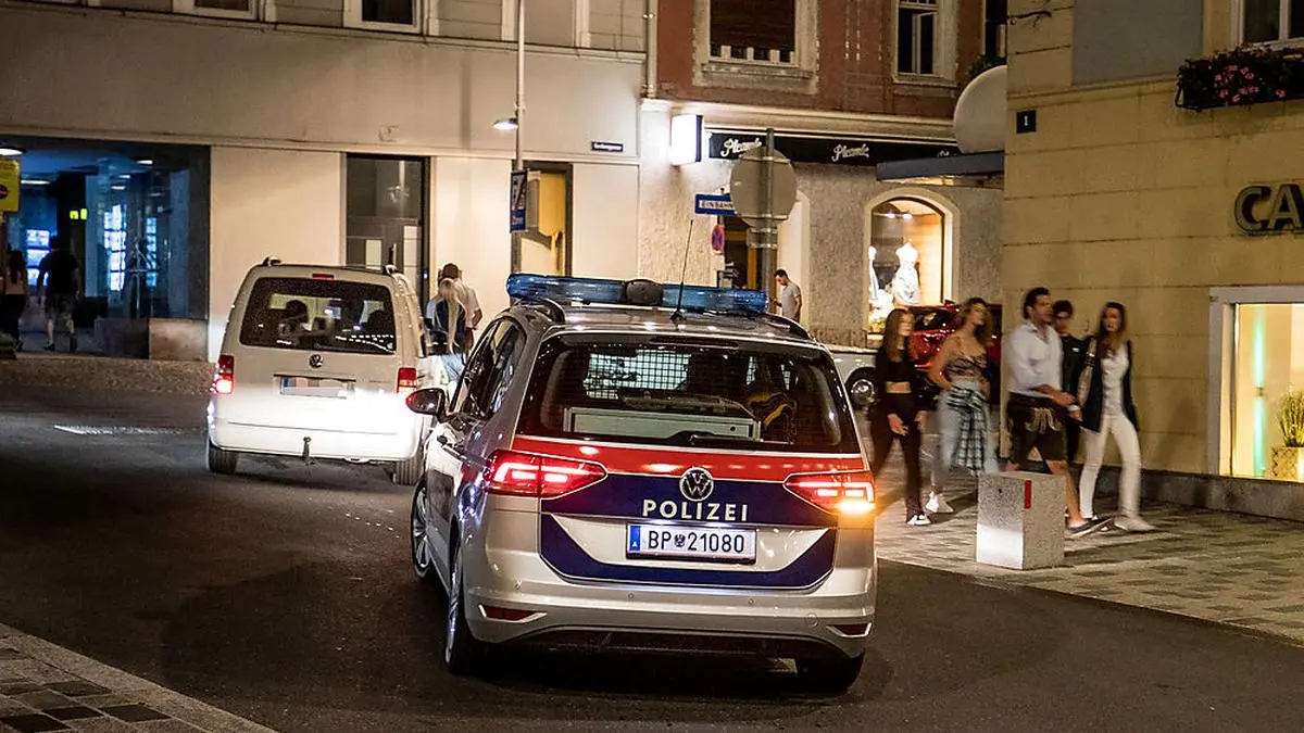 Die Polizei beim Kontrolleinsatz