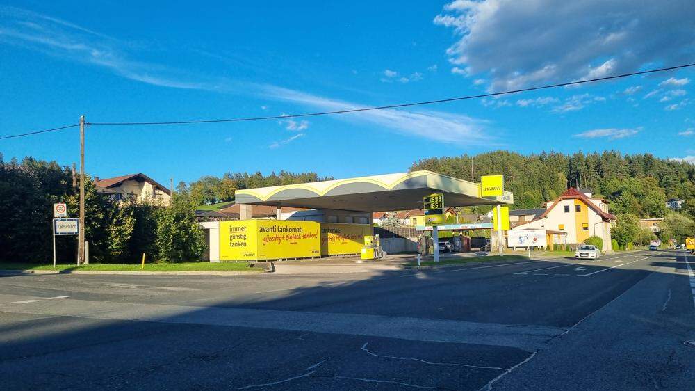 Die &quot;Avanti&quot;-Tankstelle in Wernberg war geschlossen