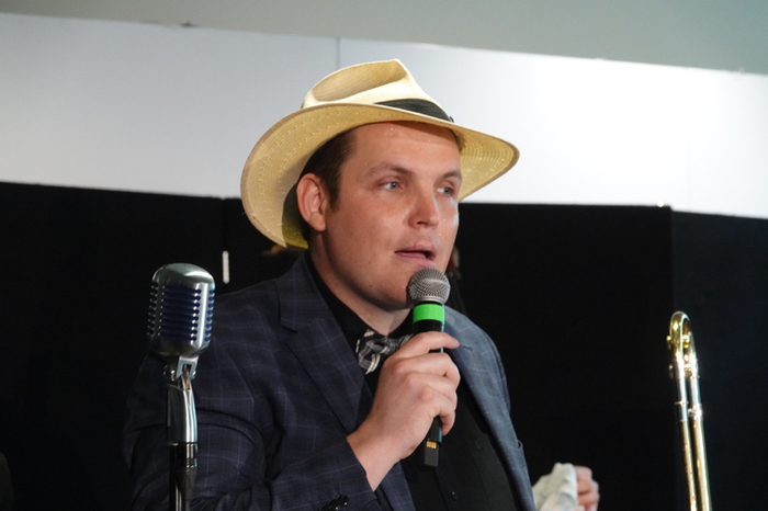 Alle Register ihres Könnens zogen der Bandleader Adam Ladányí – Posaune....