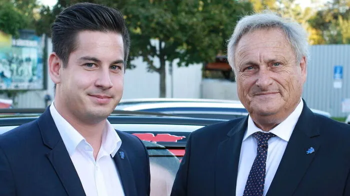 Enttäuschung beim Leibnitzer FPÖ-Bezirksparteiobmann Gerhard Hirschmann und Josef Riemer (rechts), Noch-Abgeordneter der FPÖ