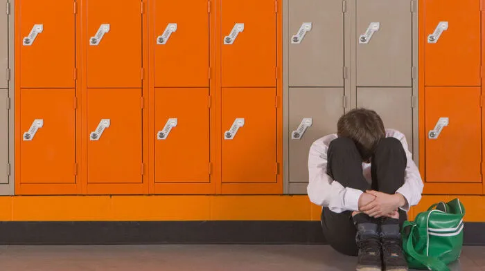 Ausgegrenzt – so fühle sich Lukas oft, sagt seine Mutter