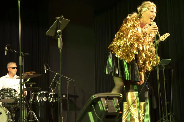 Als Gäste gesanglich mit auf der Bühne: Yvonne Stumpf und als Jüngste Nina´s Tochter Rosalie, mit dem Song "I have a Dream"