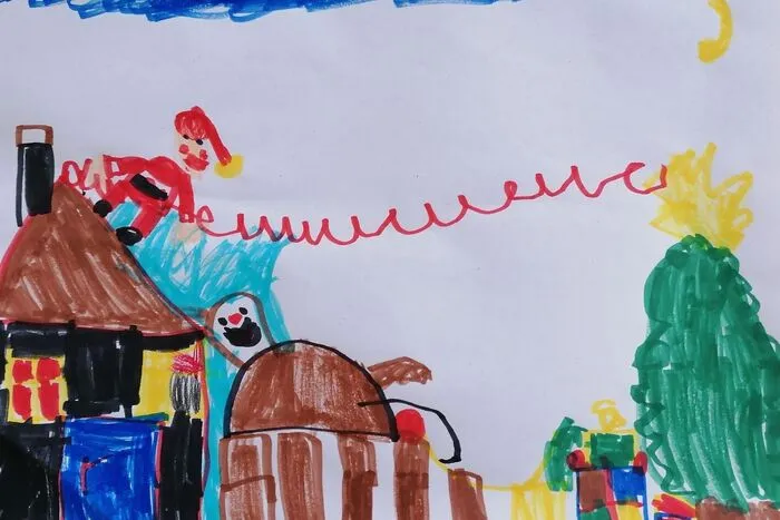 3. Dzember: Eine schöne Adventgeschichte hat der sechsjährige Mario Kovačič aus St. Michael ob Bleiburg zu Papier gebracht. Er hat den Weihnachtsbaum mit Geschenken darunter gemalt. Das Rentier wartet bereits, während der Weihnachtsmann gerade auf das Dach klettert.